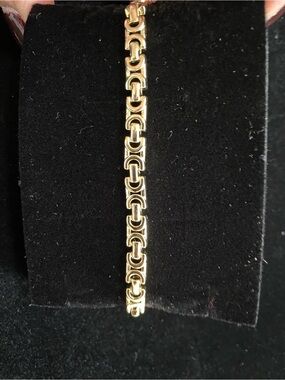 Classy Gold Eternity Bracelet